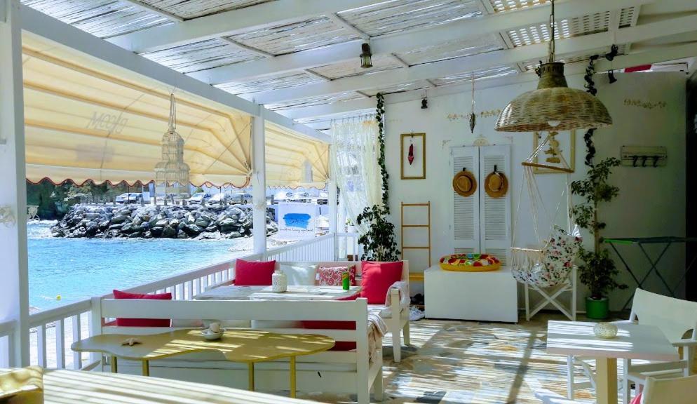 Bloom Villa By The Sea (Adults Only) Agia Pelagia Dış mekan fotoğraf
