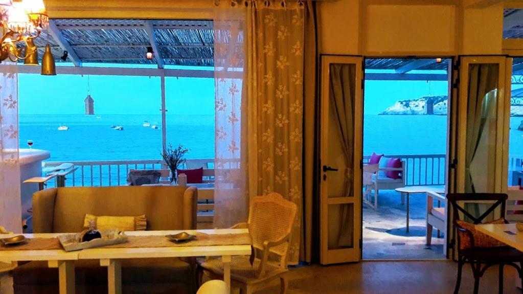 Bloom Villa By The Sea (Adults Only) Agia Pelagia Dış mekan fotoğraf